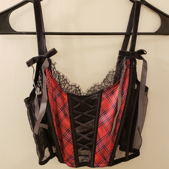 Victoria's Secret Other - Brand NEW Victoria's bra crop top